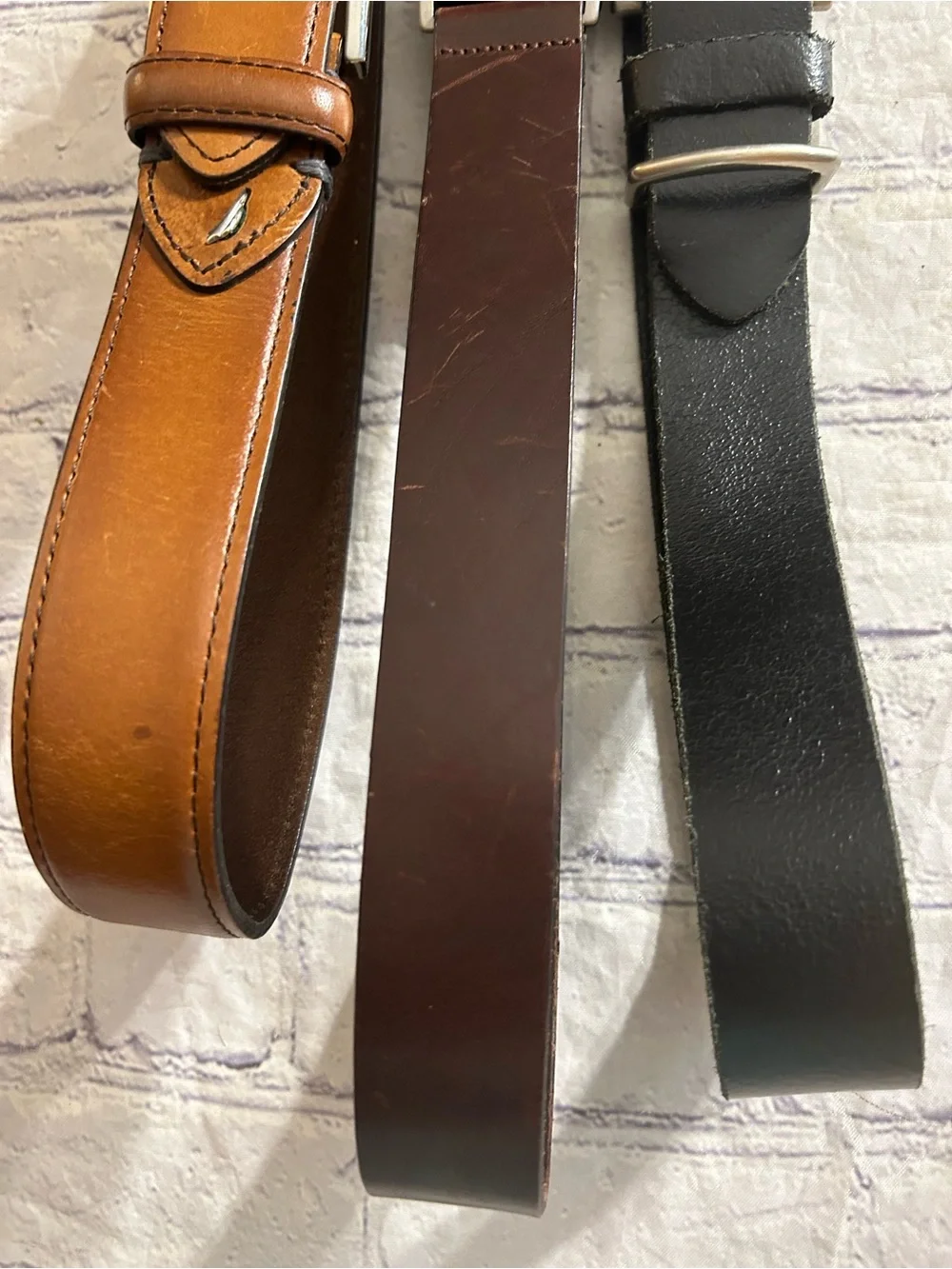 DKNY ITALY CHOCOLATE BROWN 38 & NAUTICA MED BROWN CHUNKY & BLACK LEATHER BELTS